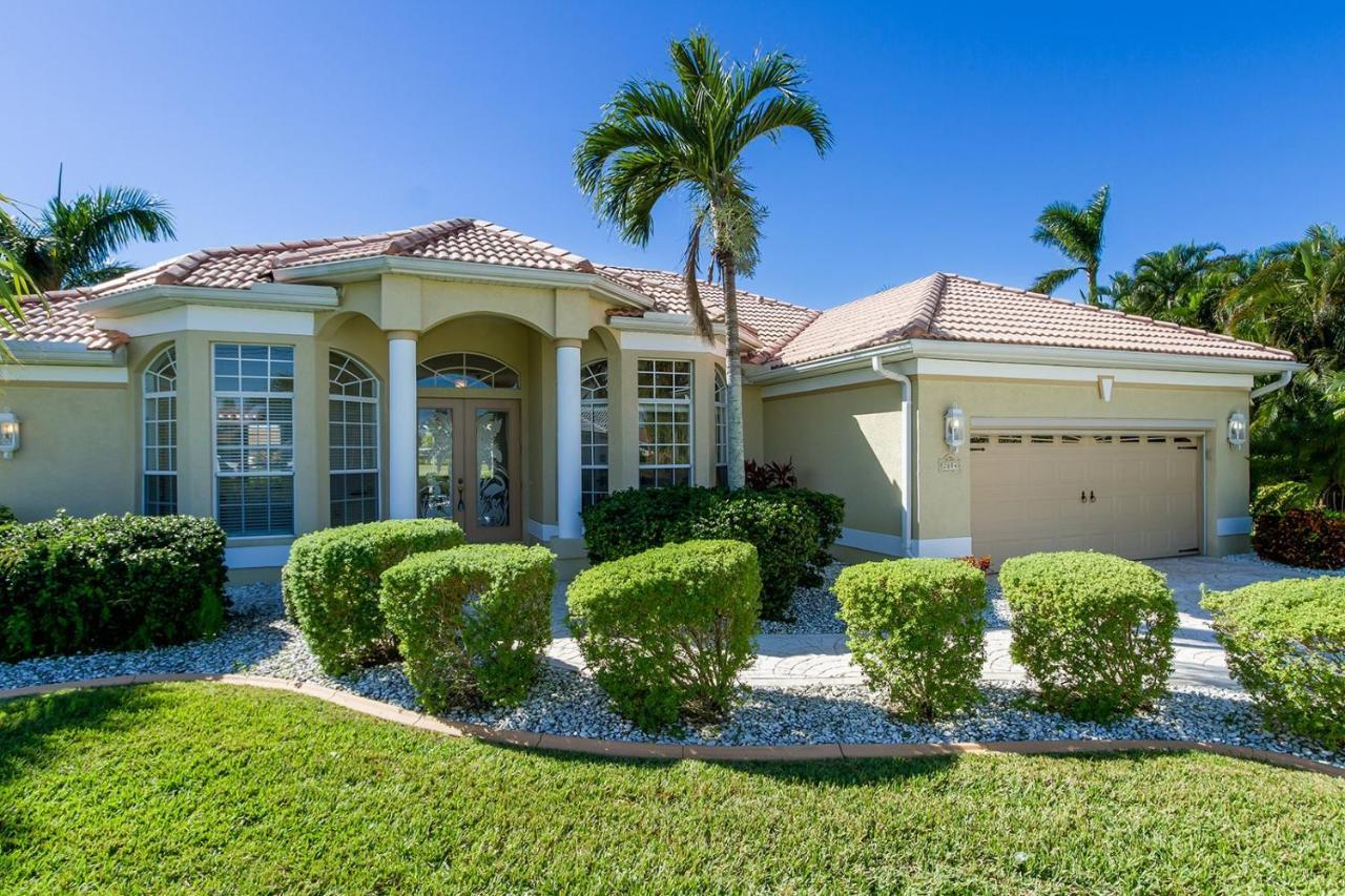 Casa Di Serento Cape Coral Exterior photo